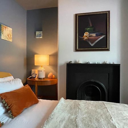 Stylish 2-Bedroom Townhouse Next To Brighton Station מראה חיצוני תמונה