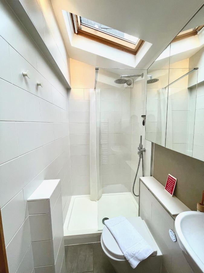 Stylish 2-Bedroom Townhouse Next To Brighton Station מראה חיצוני תמונה