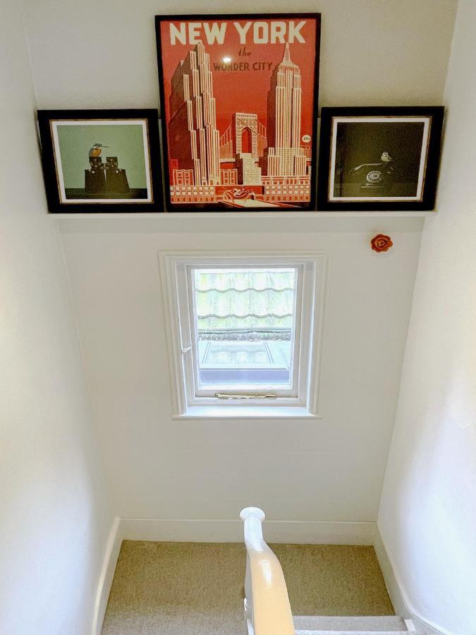 Stylish 2-Bedroom Townhouse Next To Brighton Station מראה חיצוני תמונה