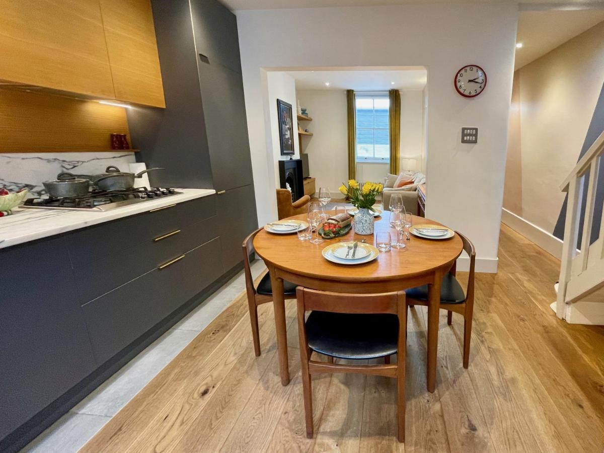 Stylish 2-Bedroom Townhouse Next To Brighton Station מראה חיצוני תמונה